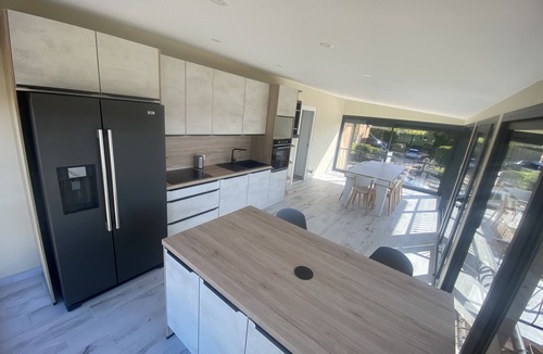 Grieges House | Maison Spacieuse, Conviviale