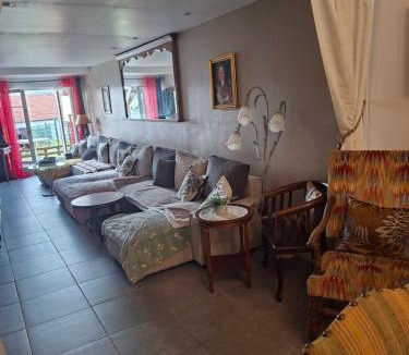 Bayonville Villa | Maison spacieuse et calme