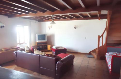 Celles-sur-Durolle House | Maison spacieuse près de Palladuc