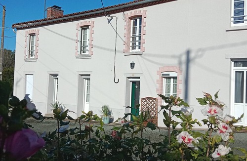 Saint-Michel-Mont-Mercure House | Maison Spacieuse Proche puy du fou