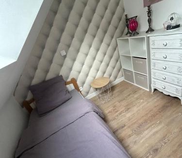 Plesse House | maison spacieuse proche du canal de Nantes à Brest