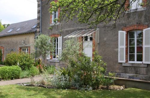 Bouere House | Maison St Mayeul