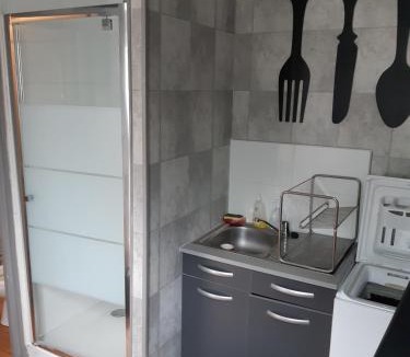 Sedan Apartment | MAISON Studio SEDAN Meublé 14M2 INDEPENDANT