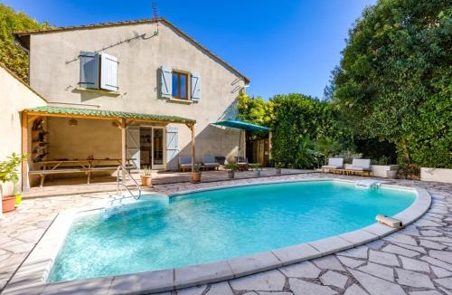 Villemagne-l'Argentiere House | Maison Sur La Mare