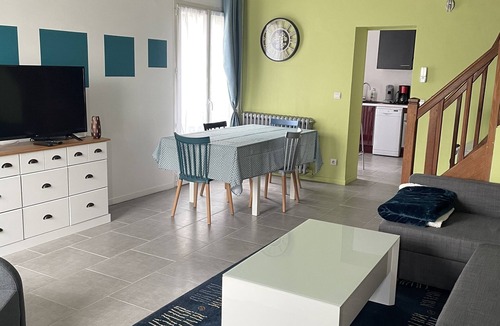 La Riche House | Maison sur la Riche à 5 km de Tours Centre et Proche des Château de Loire