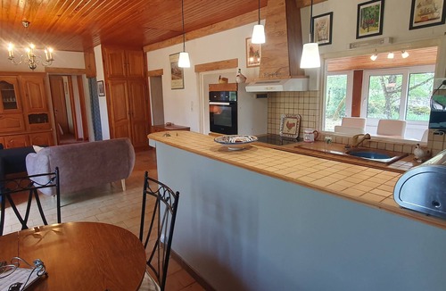 Montvalent House | Maison sur un Terrain Boisé, Proche Rocamadour