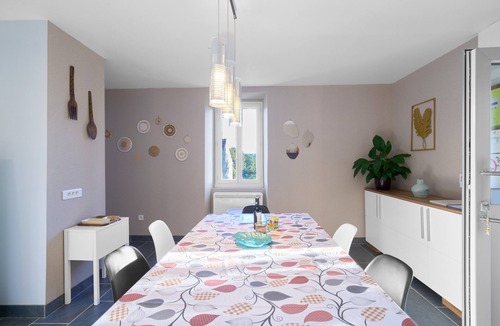 Saint-Cernin-de-lHerm House | Maison Tiny Bwa – Stay in a Peaceful Charming Stone House with Pool and Nature