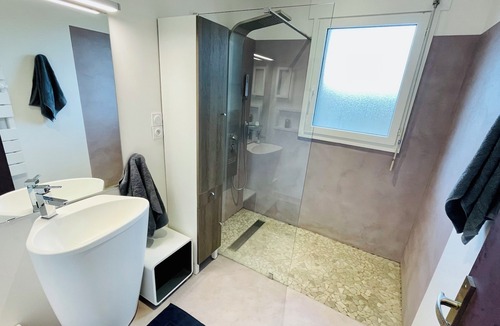Rignac House | Maison T2 de 70 m2 Avec Jardin et Véranda