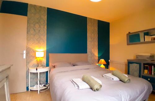 Houilles House | Maison T3 cosy, jardin, bureau & parking privé