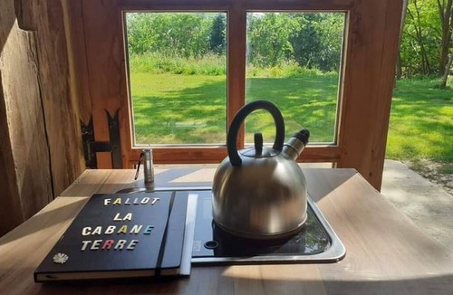 L'Isle-Bouzon Cabin | Maison Terre Cabanes de Fallot/sauna - cold bath/shared natural swimming pool