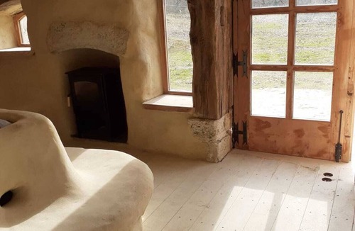 L'Isle-Bouzon Cabin | Maison Terre Cabanes de Fallot/sauna - cold bath/shared natural swimming pool