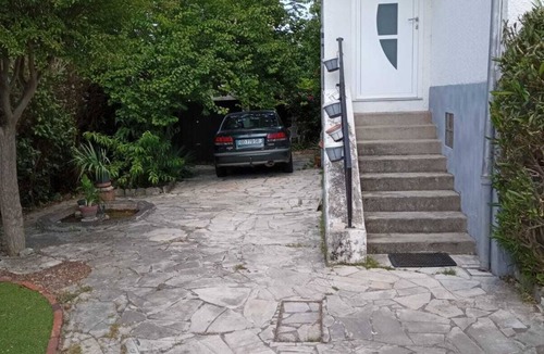 Roseraie House | Maison Toulousaine a 5 Minutes du Métro Dans un Quartier Calme