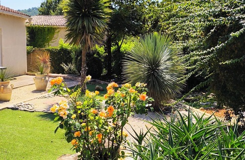 Meyrannes House | Maison Tout Confort Pour les Amoureux de la Nature