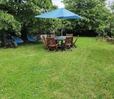 Saint-Benoit-du-Sault House | maison tout confort avec piscine