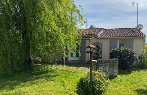 Avrille House | Maison tranquille avec jardin et wifi, 3 chambres - FR-1-336-116