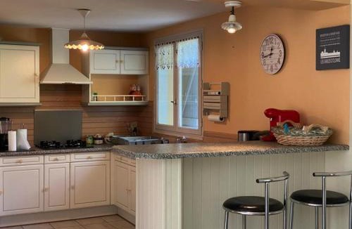 Avrille House | Maison tranquille avec jardin et wifi, 3 chambres - FR-1-336-116