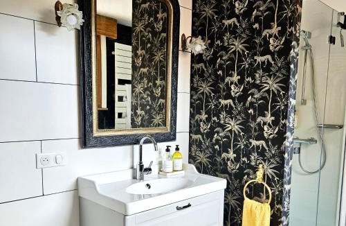 Quievrechain House | Maison Trianon 1928