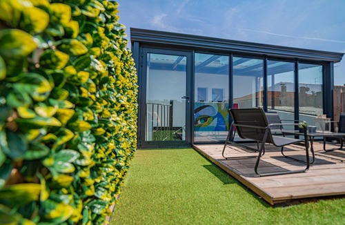 Libourne House | Maison Type Loft Avec Jacuzzi et Terrasse sur les Toits