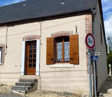 La Chapelle-dʼAngillon House | Maison typique de sologne