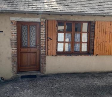 La Chapelle-dʼAngillon House | Maison typique de sologne