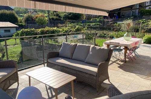 Saint-Bueil Villa | Maison Typique Dauphinoise 8/9 Personnes Entre Lacs et Montagnes