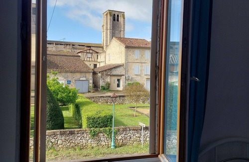 La Romieu House | Maison Typique Gasconne de Village Avec Jardin