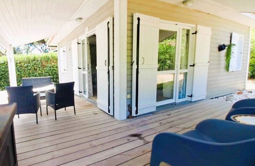 Gassin Ski Chalet | Maison une chambre climatisée proche de St Tropez