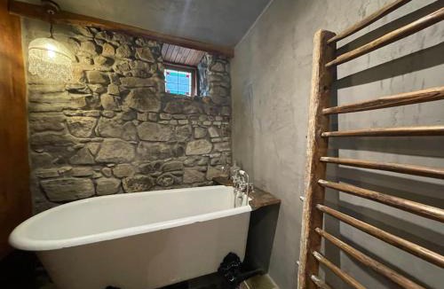 Saint-Didier-sur-Beaujeu House | Maison Vigneron - Maison et Studio