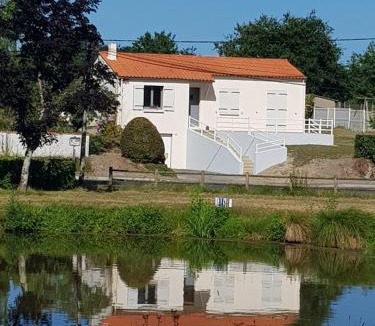 Saint-Etienne-du-Bois House | Maison vacances vendee
