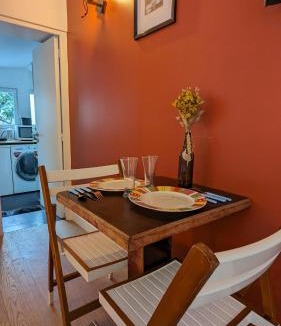 Montreuil Apartment | "Maison verte" - terrasse - parking - 10min du métro