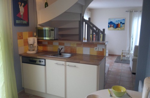 Saint-Cyprien Plage House | MAISON VILLA tous cft * 6 à 12 pers piscine ch à 300 m des plages lagons