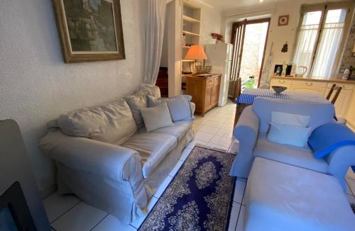 Quarante Villa | Maison & Village Quarante - French Village House