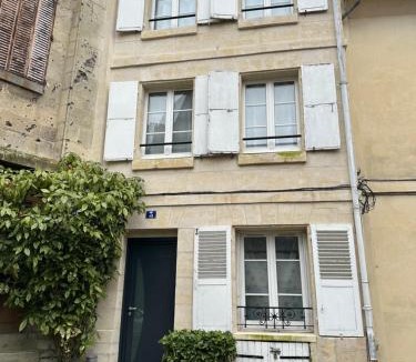 Noyon House | Maison ville centre cathédrale