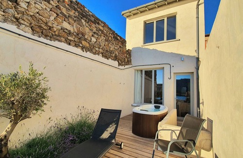 Saint-Vallier House | Maison Vue Rhône Jacuzzi