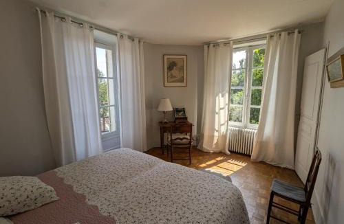 Yevre-le-Chatel House | Maison XVIIIe avec jardin privatif - Yèvre le Châtel - FR-1-590-440