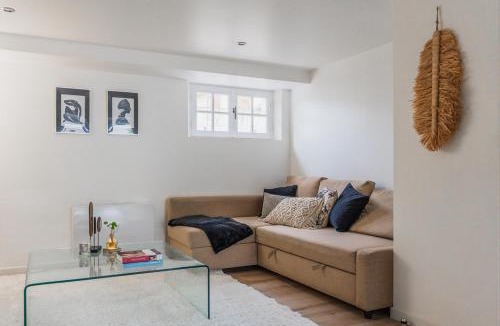 Fleury-les-Aubrais Apartment | Maison Zola