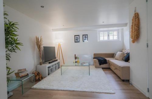 Fleury-les-Aubrais Apartment | Maison Zola