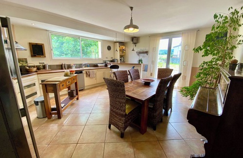 Alba-la-Romaine House | Maison110m2, 6p, 3ch, Piscine Privée-cuisine D'été, Jacuzzi, Espace Jardin Clos
