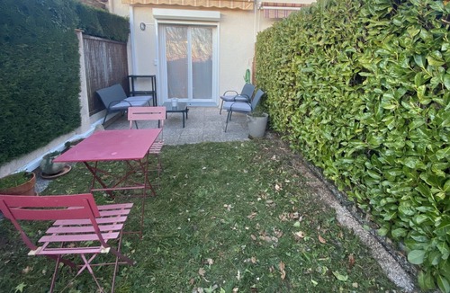 Saint-Vallier-de-Thiey House | Maisonette in closed residence