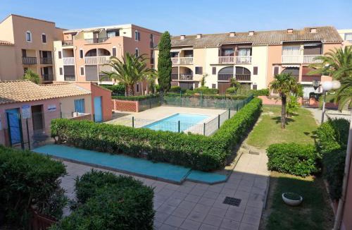 Les Arenes Apartment | Maisonette avec cours privative dans residence securisée avec Piscine