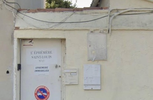Saint-Louis House | MAISONETTE-House-Classic-Wet room-Street View