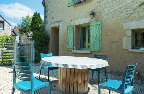 Orbigny House | Maisonette in Orbigny, 10 minutes from Beauval Zoo and the Châteaux.