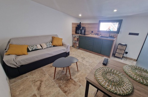 Fos-sur-Mer Apartment | Maisonette Individuelle