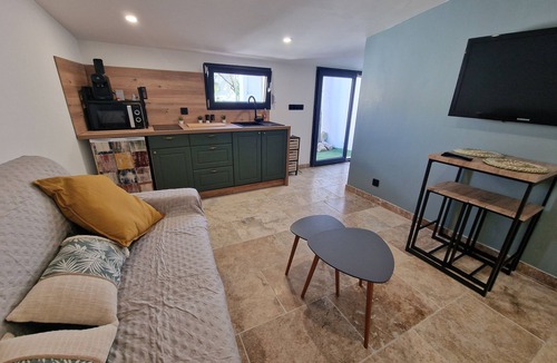 Fos-sur-Mer Apartment | Maisonette Individuelle