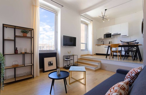 Saint-Victor Apartment | MaisonMars Le Rive Neuve Sea View