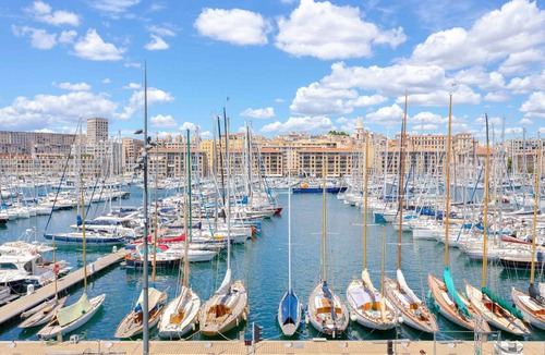 Saint-Victor Apartment | MaisonMars Le Rive Neuve Sea View