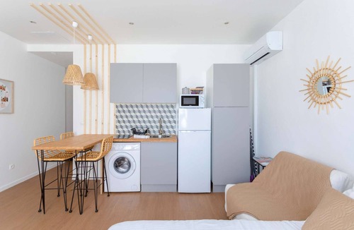 4th Arrondissement Apartment | MaisonMars Studio 6 Blancarde