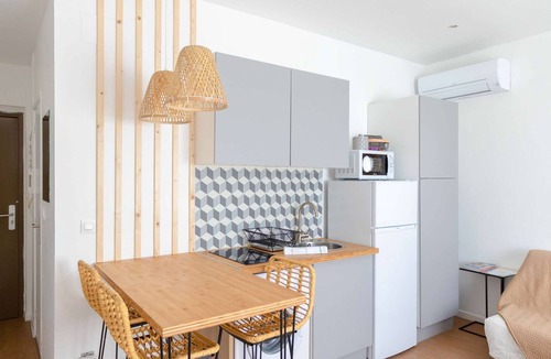 4th Arrondissement Apartment | MaisonMars Studio 6 Blancarde