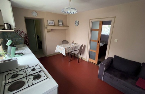 Chantenay-Saint-Imbert House | Maisonnette couple (+ cot)