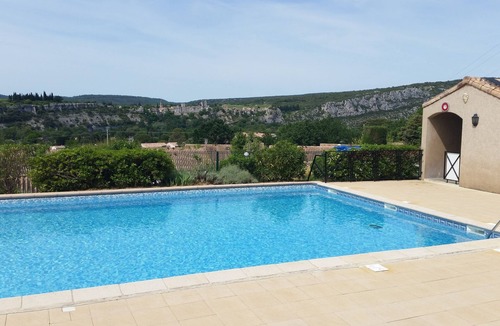 Saint-Martin-d'Ardeche House | Maisonnette Avec Piscine Commune et Plages des Gorges de L'ardèche à 5mn à Pied